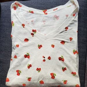 Old Navy White Strawberry V-neck Short Sleeved T-shirt 🍓